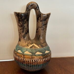 Vintage Navajo Horse Hair Wedding Vase with Earthy Tones